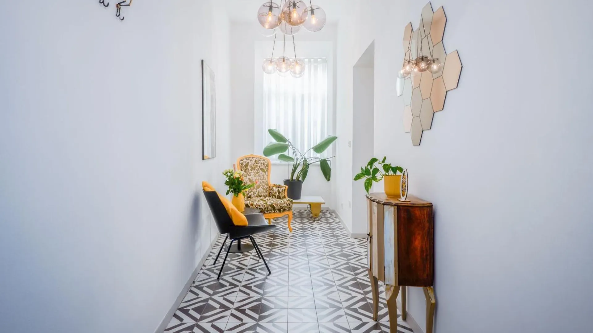 Tromostovje Apartments Λιουμπλιάνα 0*,  Σλοβενία