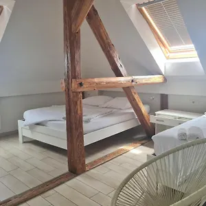 Azur Λιουμπλιάνα