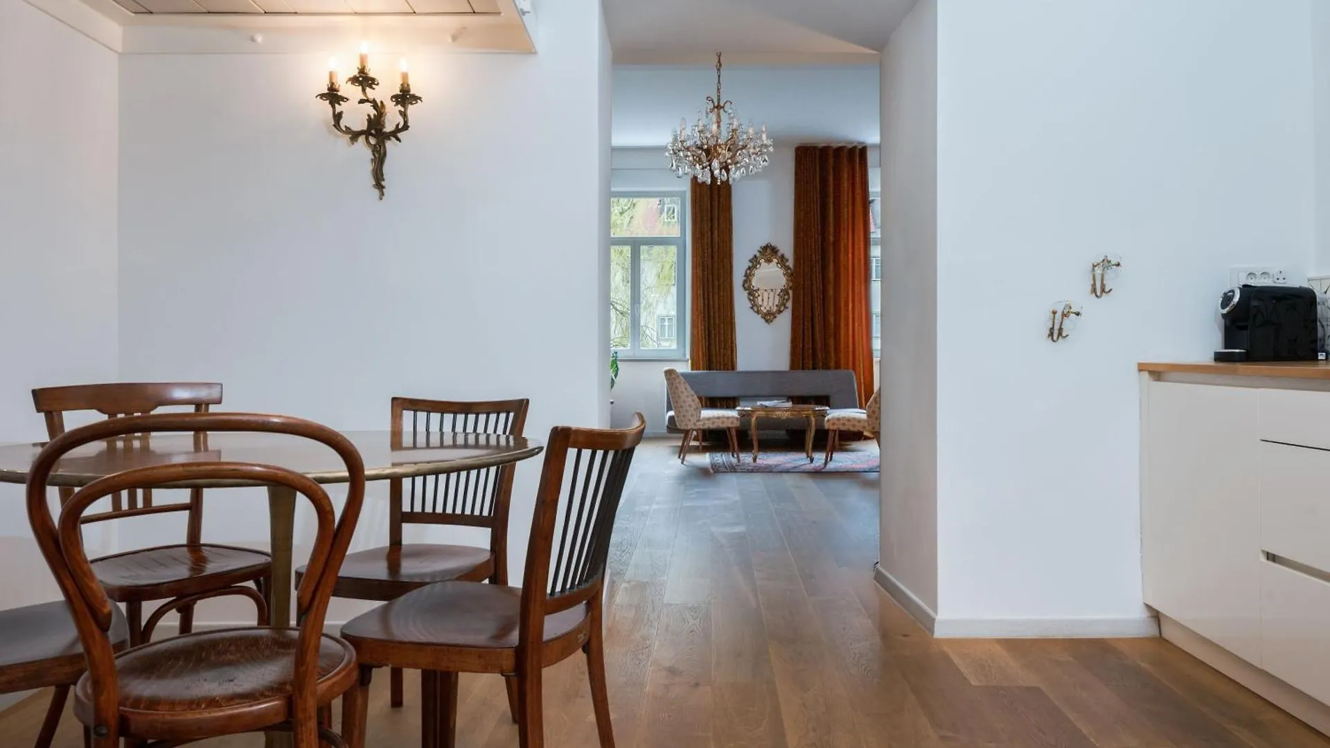 Tromostovje Apartments Ljubljana 0*,  Slovénie